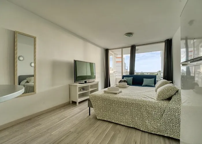 In Americas شقة *